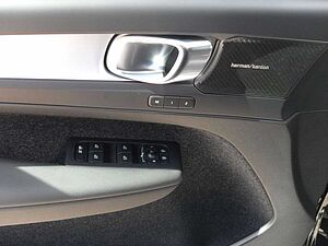 Volvo  Plus Dark 2WD | 360°| Navi | NS
