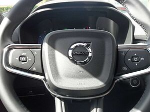 Volvo  Plus Dark 2WD | 360°| Navi | NS