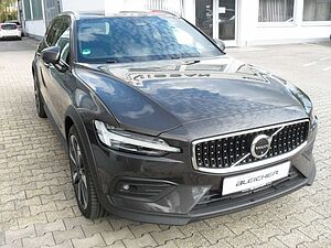 Volvo  B5 Cross Country Plus AWD | AHK | 360° | SH