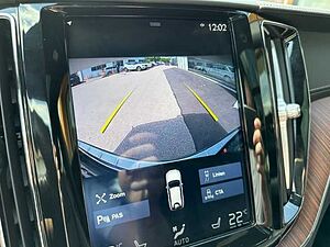Volvo  XC60 T8 TWIN ENGINE AWD Automatikgetriebe (223+65kW/303+87PS) Inscription