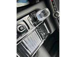 Volvo  V90 T8 TWIN ENGINE AWD Automatikgetriebe (223+65kW/303+87PS) Inscription