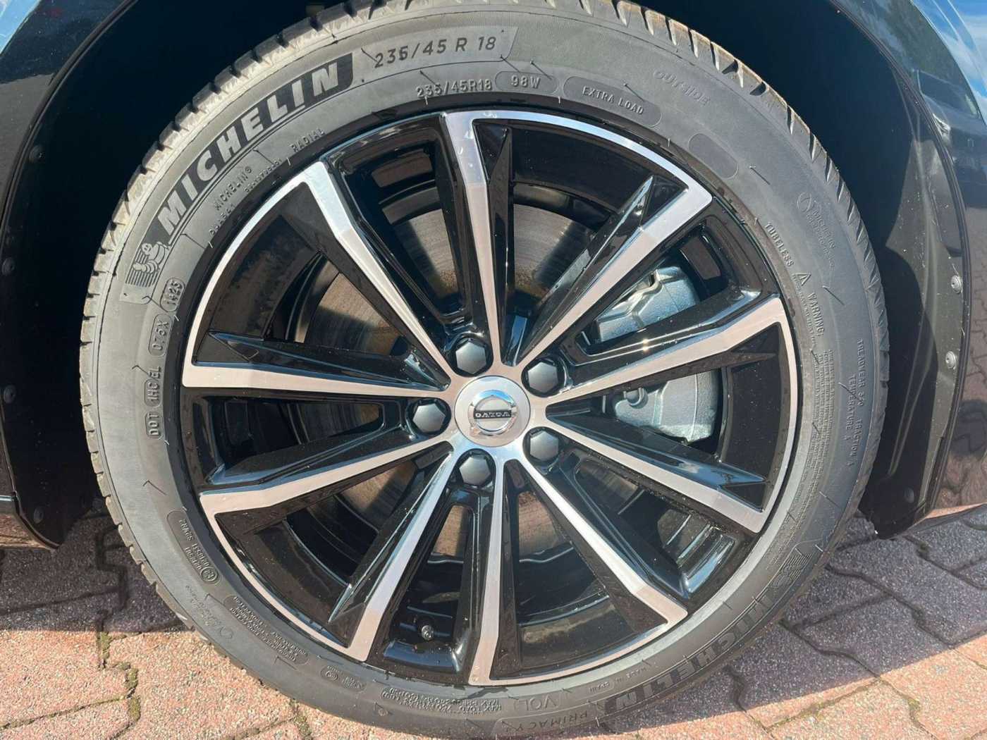Volvo  Recharge T8 AWD