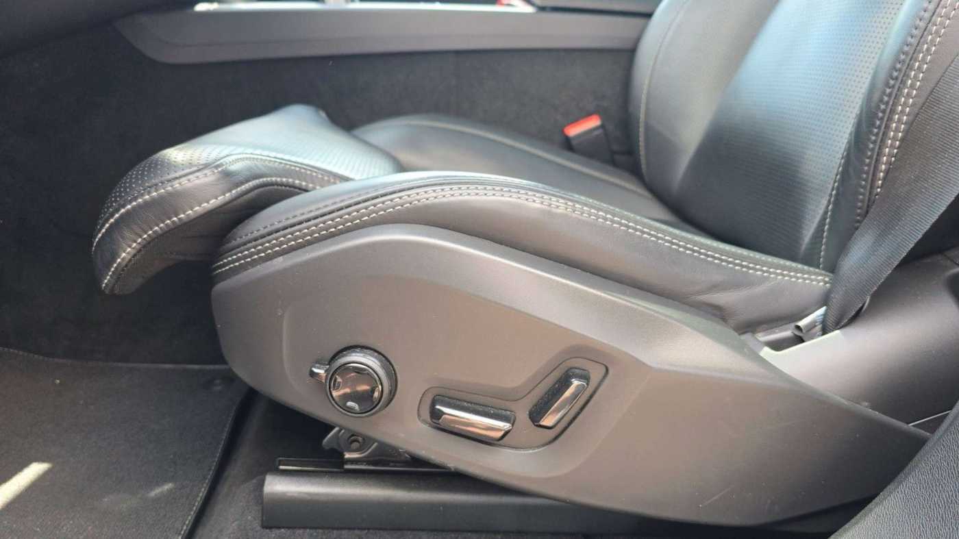 Volvo  T8 AWD Recharge R Design Geartronic Voll