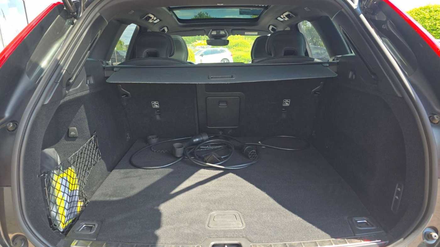 Volvo  T8 AWD Recharge R Design Geartronic Voll
