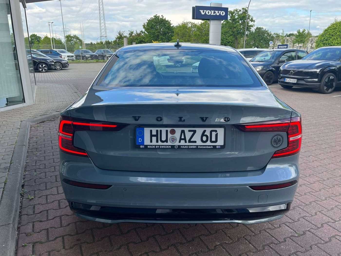 Volvo  B5 AWD Ultimate Dark Auto