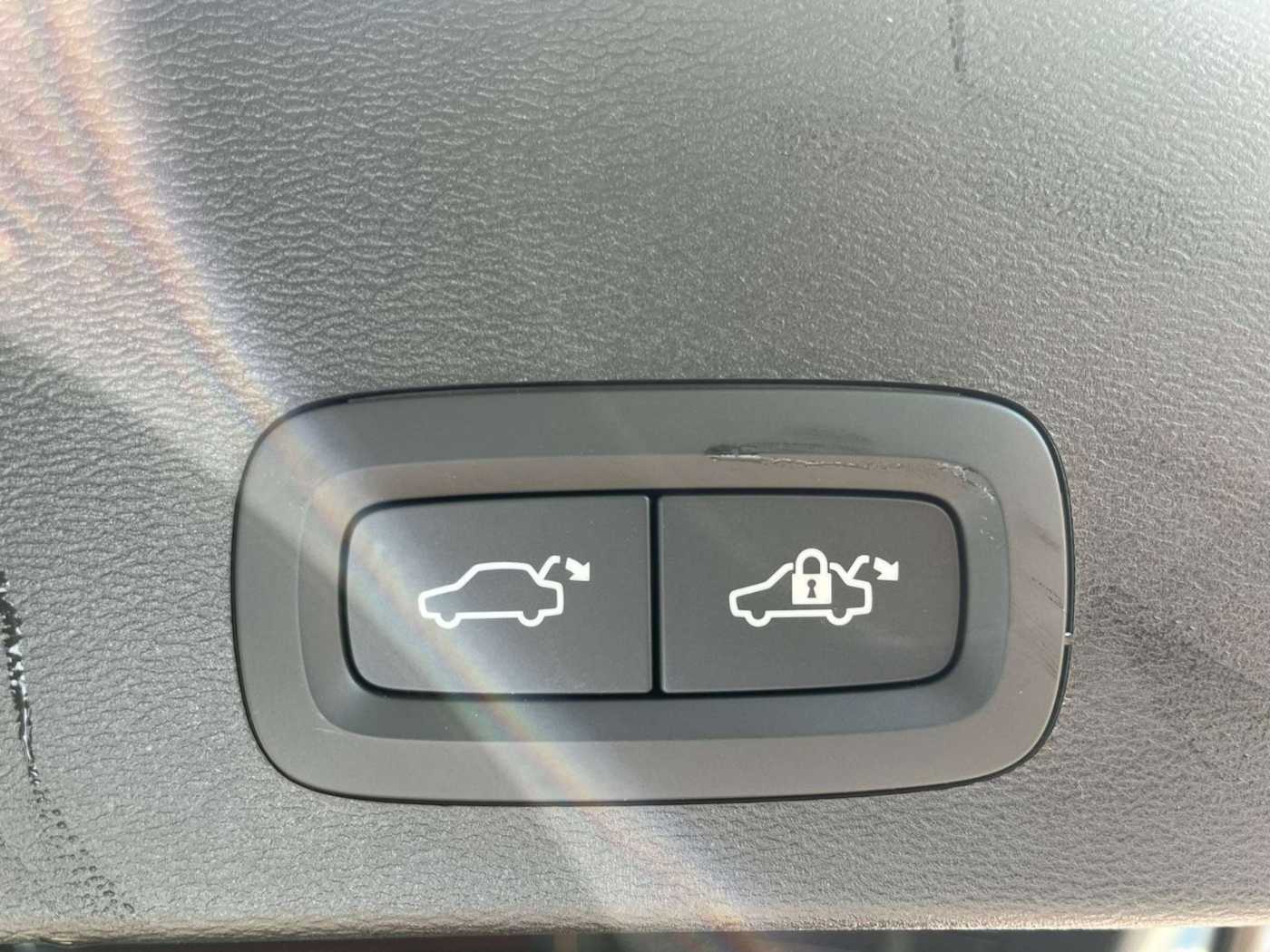 Volvo  Recharge Ultimate Single Motor Ext Range