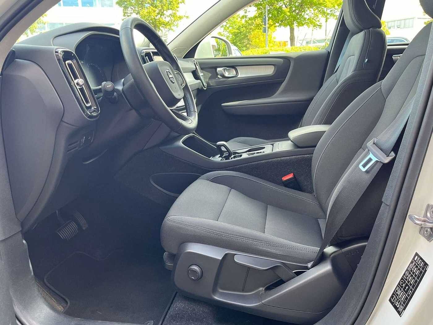Volvo  T3 Momentum Pro Geartronic