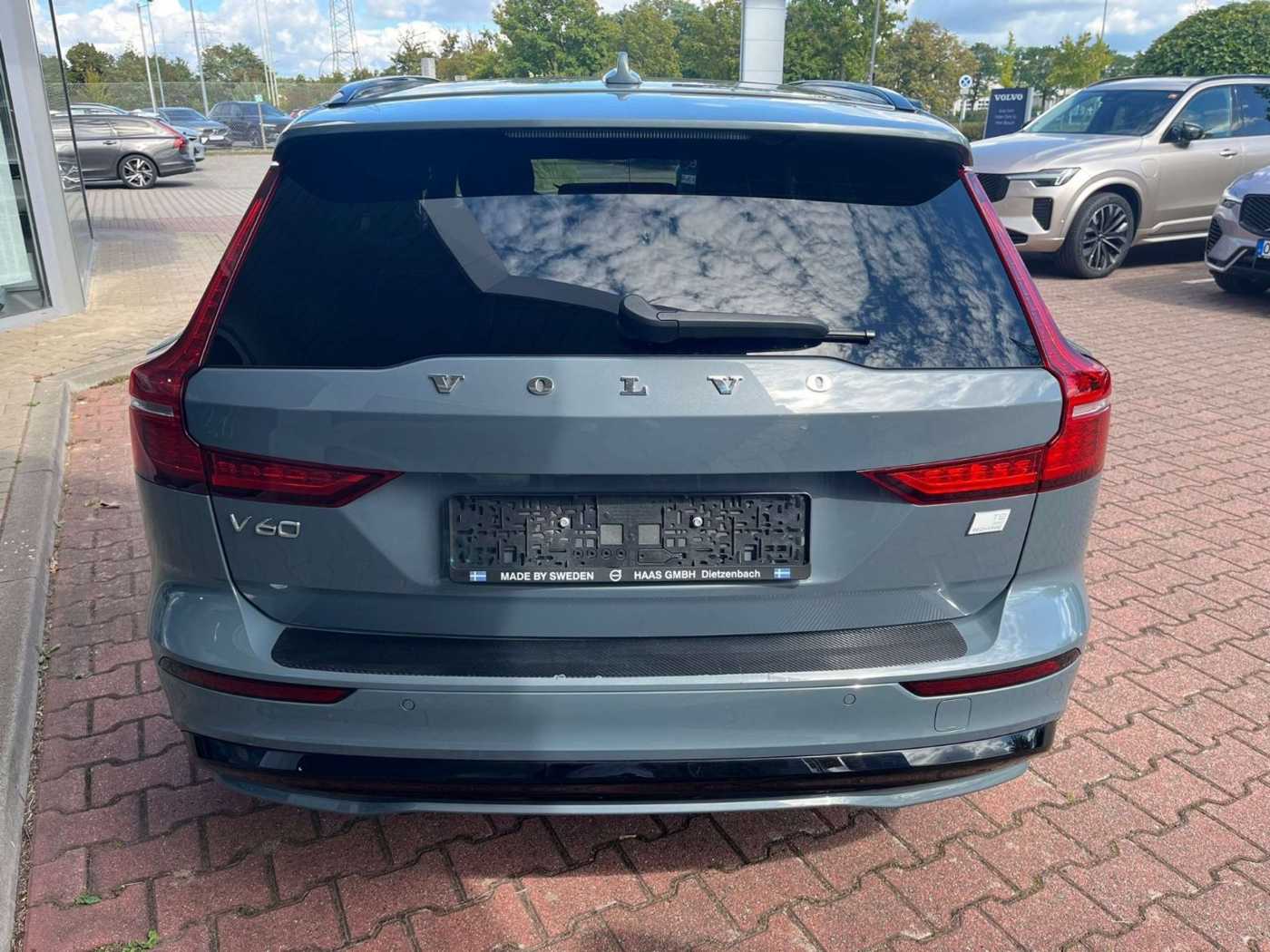 Volvo  T8 AWD Recharge Ultimate Dark Auto