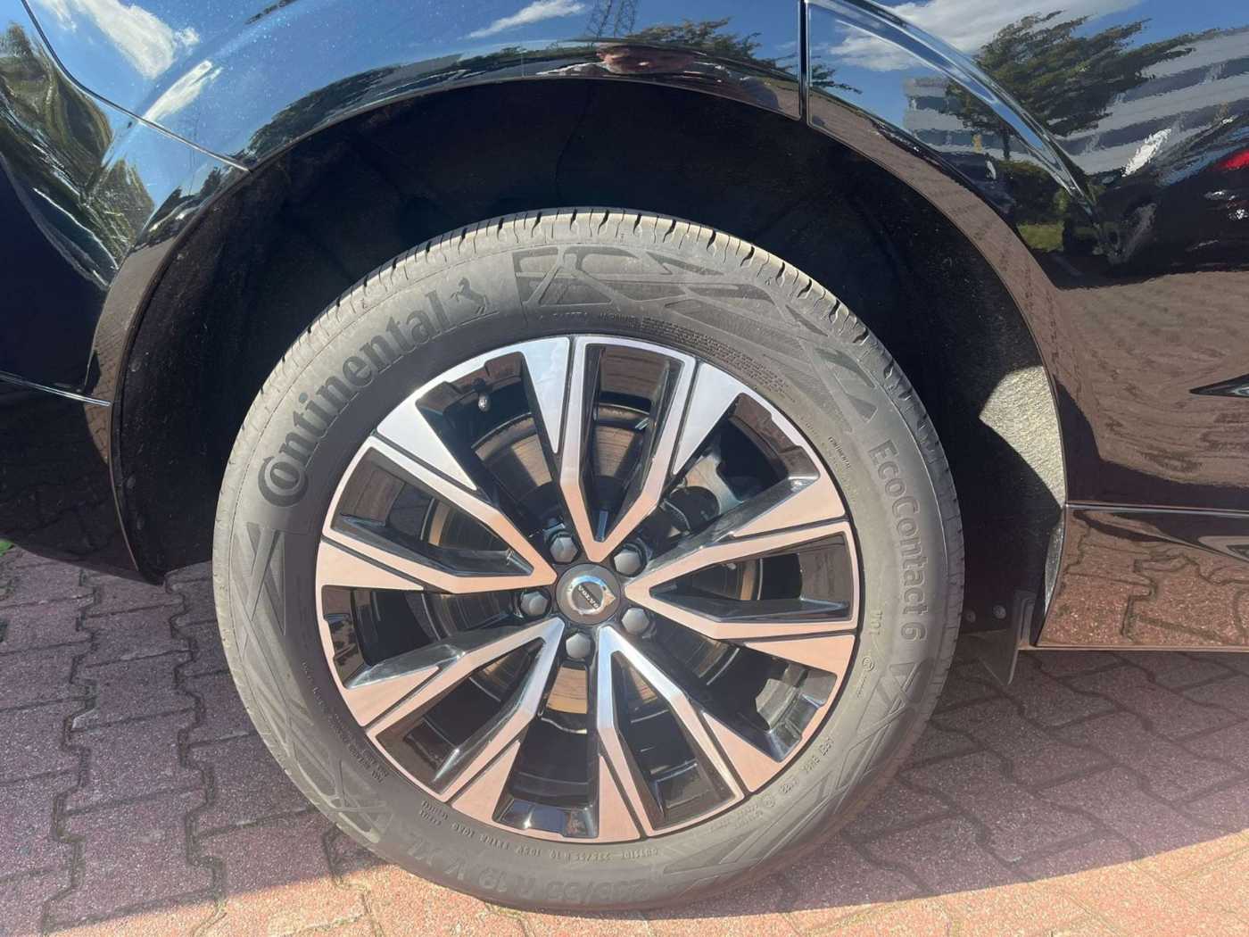 Volvo  B4 D AWD Plus Bright Auto