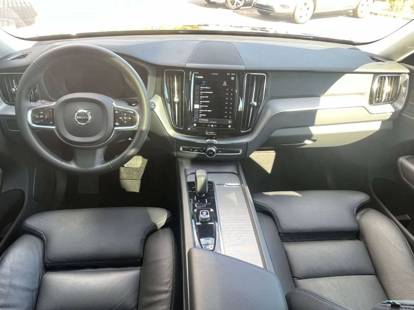 Volvo  B4 D AWD Plus Bright Auto