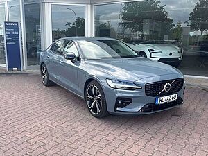 Volvo  B5 AWD Ultimate Dark Auto