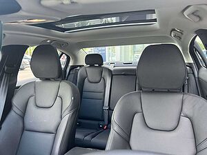 Volvo  B5 AWD Ultimate Dark Auto