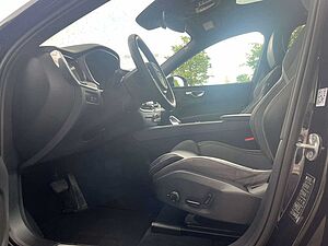 Volvo  T6 AWD Recharge Plus Dark Auto