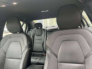 Volvo  B4 Geartronic R Design