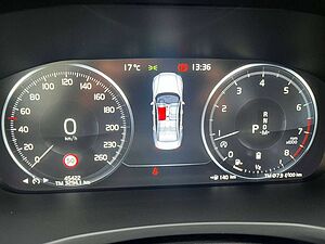 Volvo  B4 Geartronic R Design