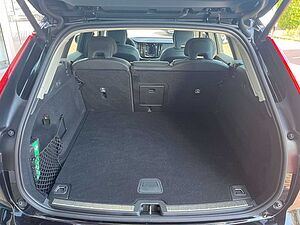 Volvo  B4 D AWD Plus Bright Auto