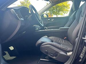 Volvo  B4 D AWD Plus Bright Auto