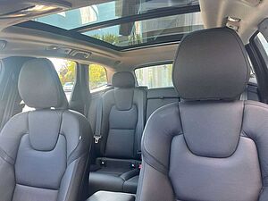 Volvo  B4 D AWD Plus Bright Auto