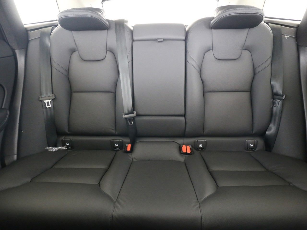 Volvo  B4 Plus Dark AWD*Standh*360°*