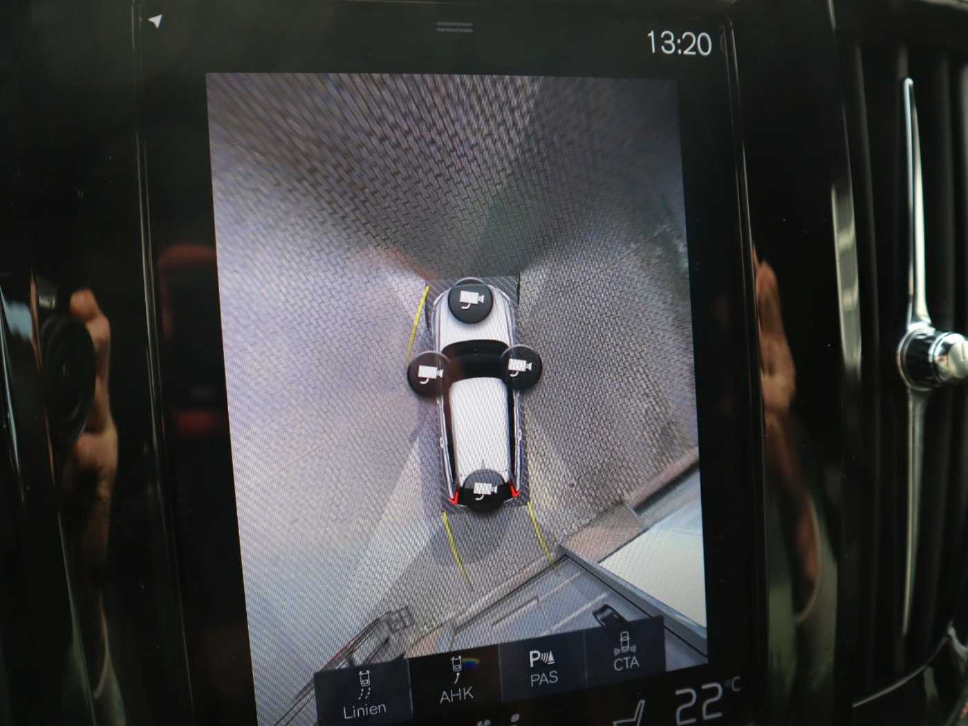 Volvo  D4 R Design HUD*Akustik*StdHzg*360°