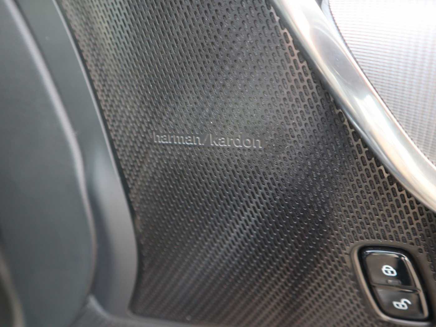 Volvo  D4 R Design HUD*Akustik*StdHzg*360°