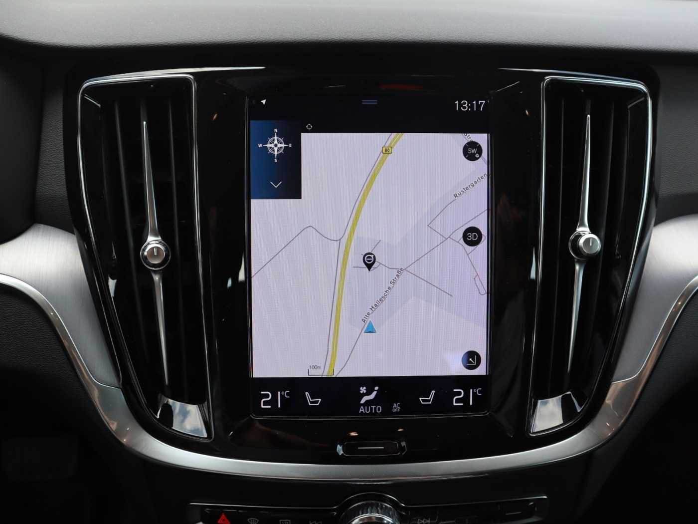 Volvo  T6 Core Recharge Plug-In Hybrid AWD