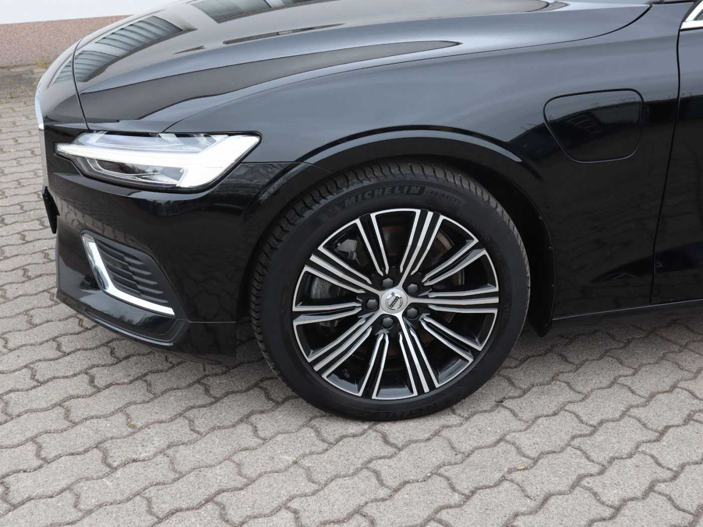 Volvo  T6 Plus Bright Recharge Plug-In Hybrid AW