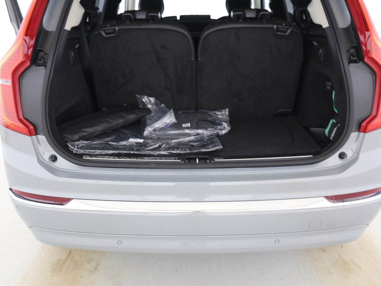 Volvo  T8 Ultra Bright Recharge Plug-In Hybrid AWD