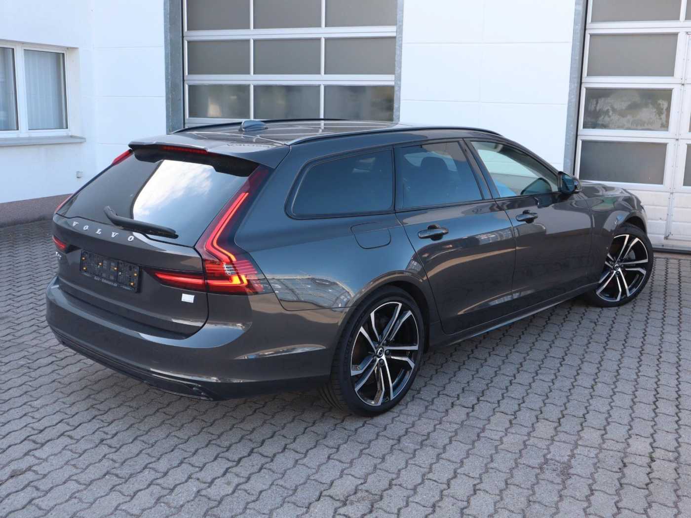 Volvo  T8 Ultimate Dark Plug-In Hybrid*B&W*360°