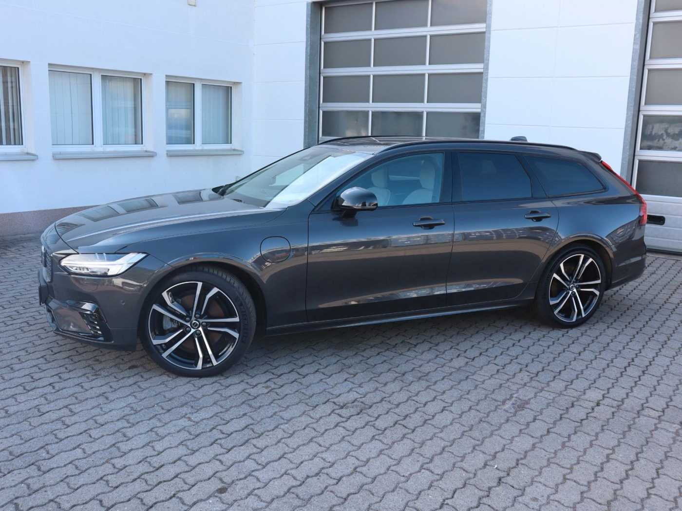 Volvo  T8 Ultimate Dark Plug-In Hybrid*B&W*360°