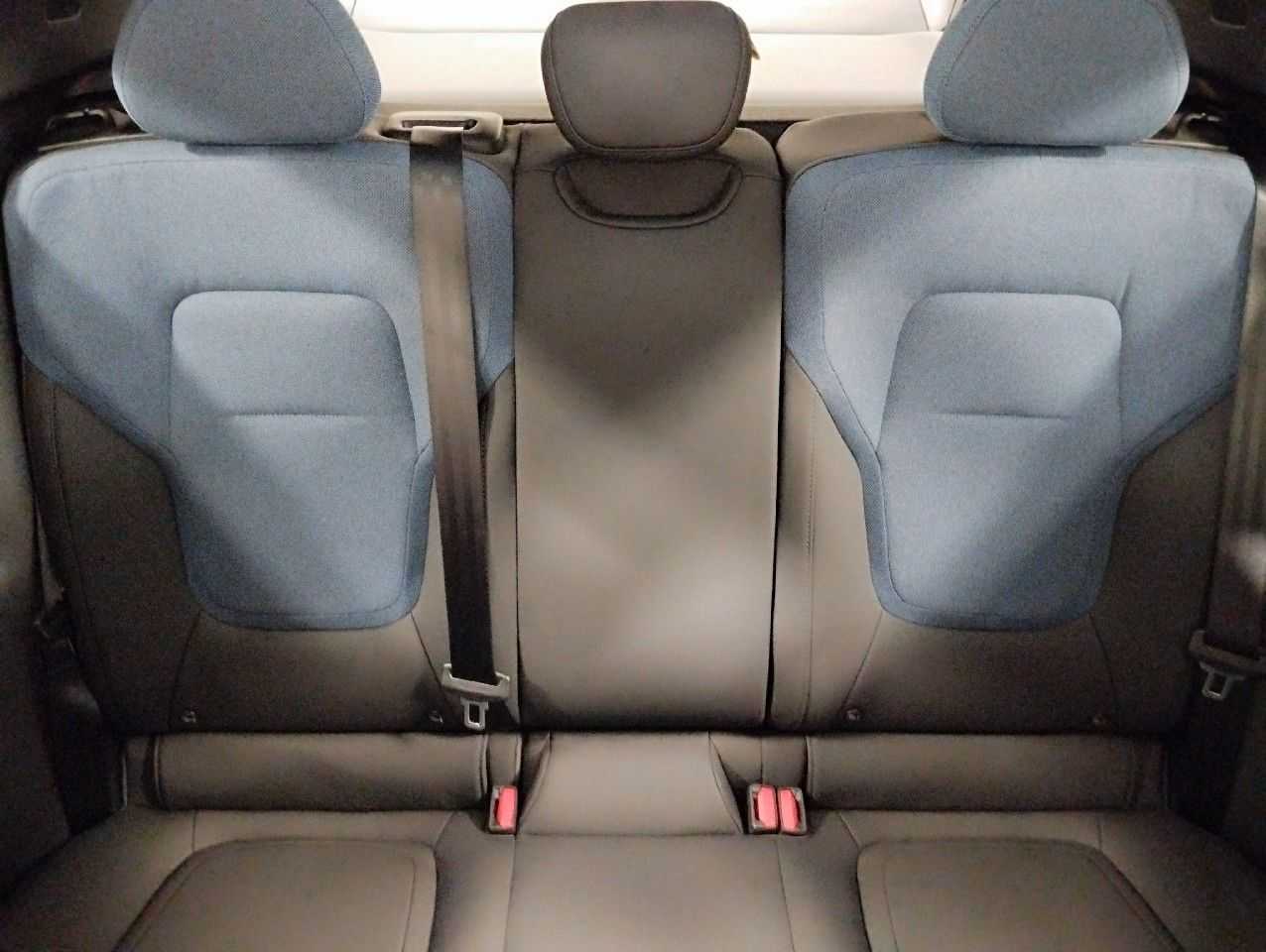 Volvo  Ultra AWD Performance Pure Electric