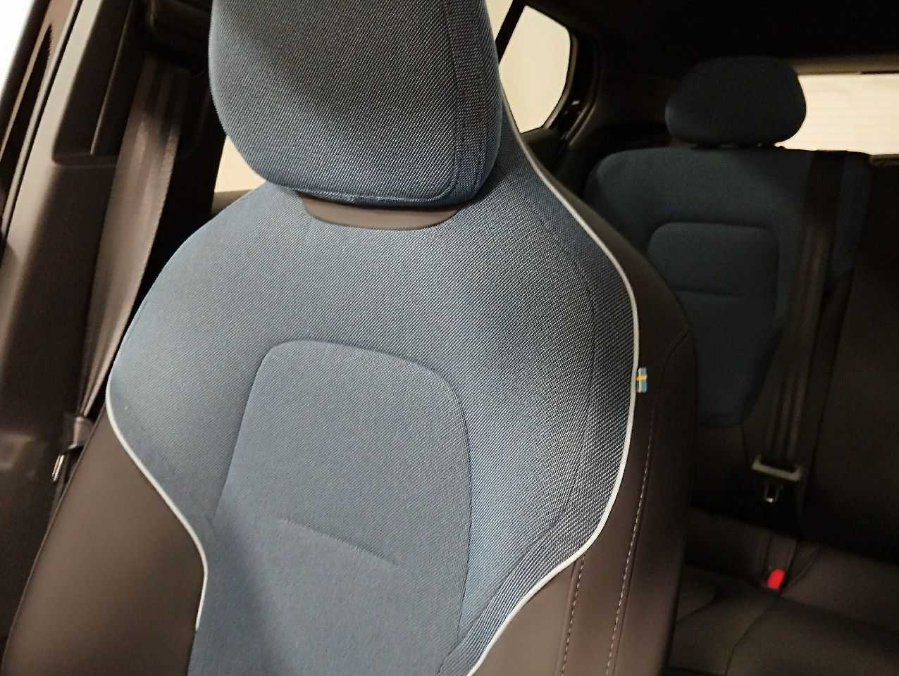 Volvo  Ultra AWD Performance Pure Electric