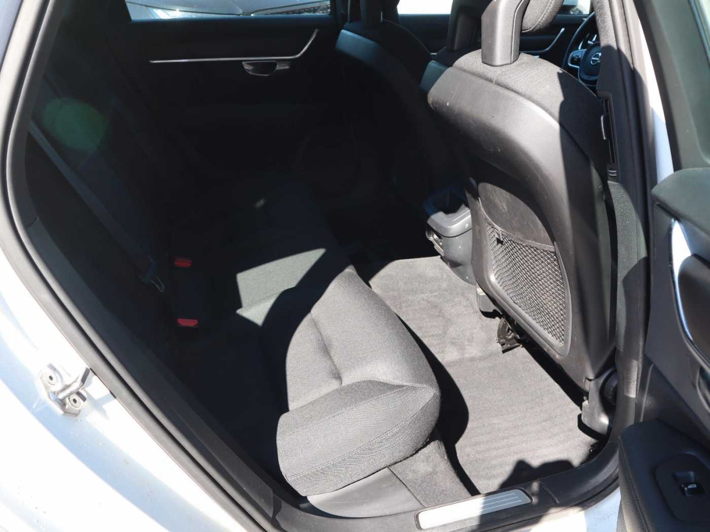 Volvo  D4 Cross Country  AWD