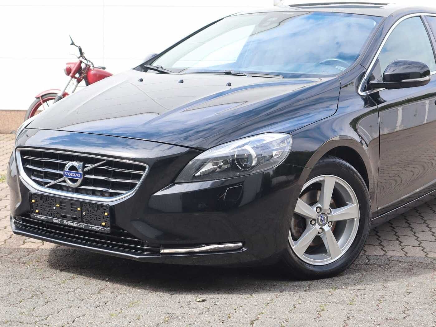 Volvo  D2 Momentum
