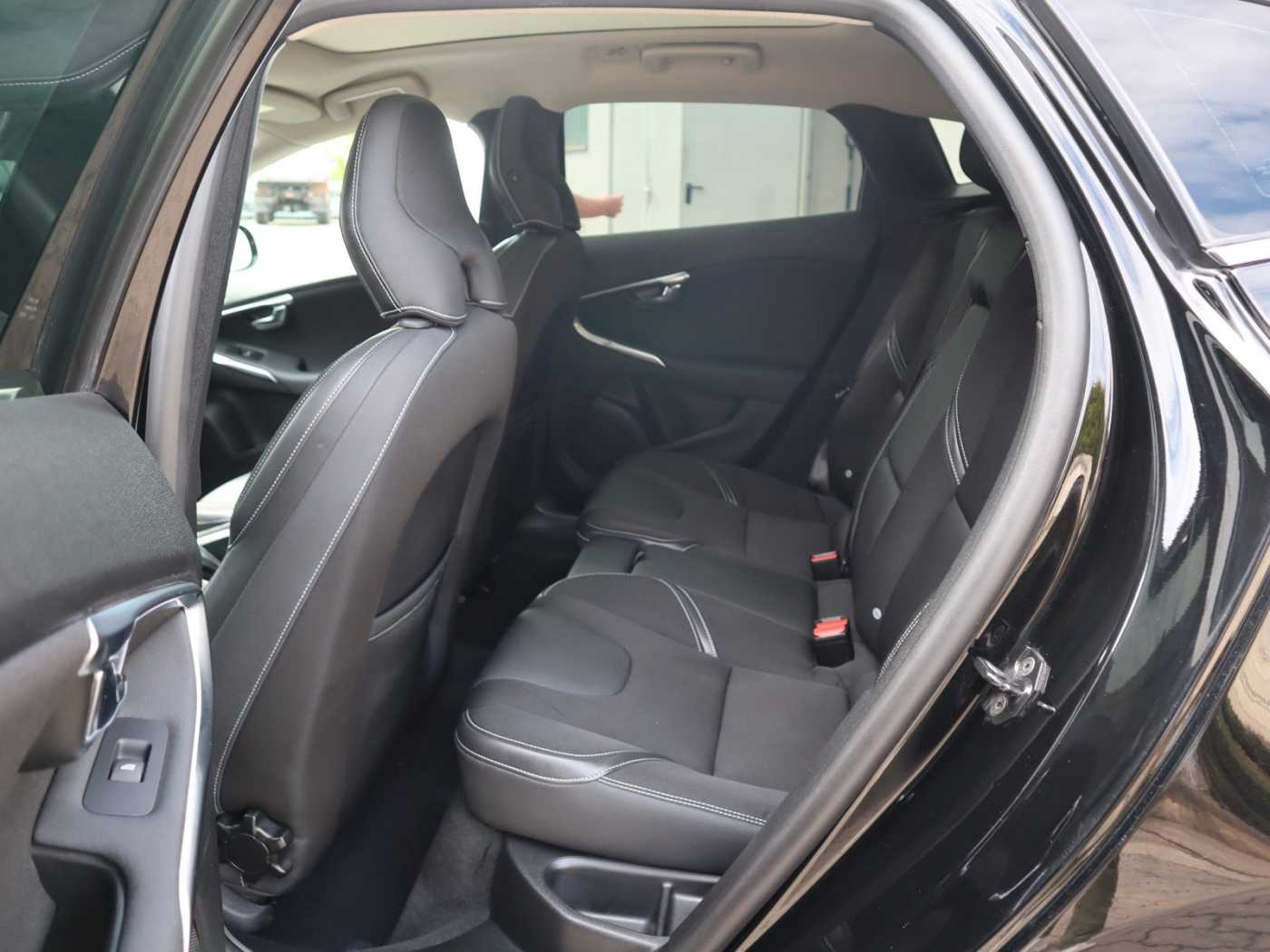 Volvo  D2 Momentum
