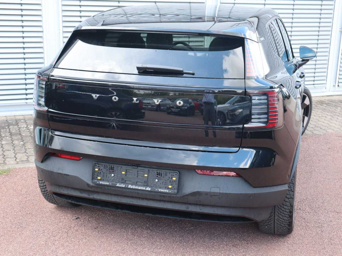 Volvo  Ultra AWD Performance Pure Electric