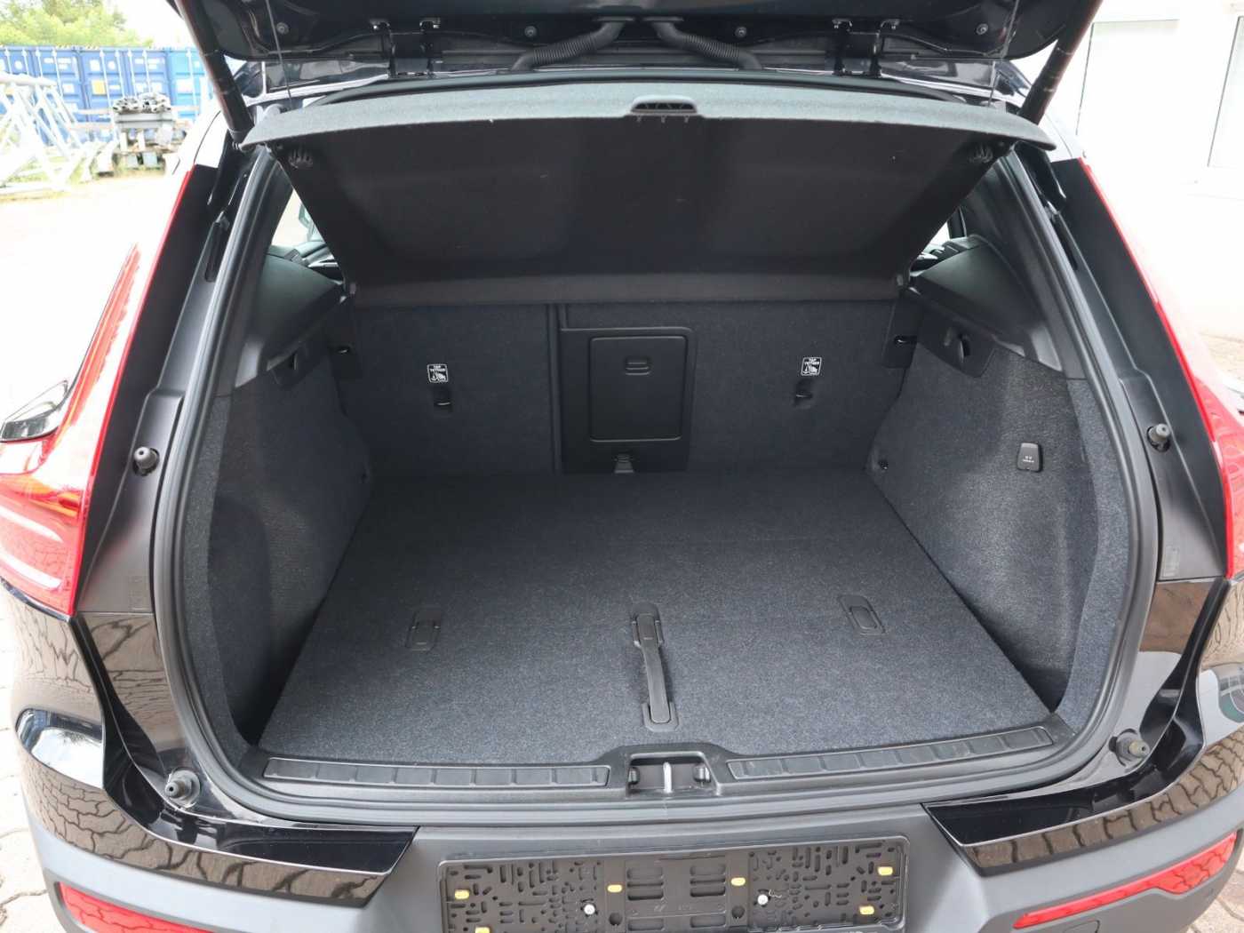 Volvo  T3 Momentum Pro FWD