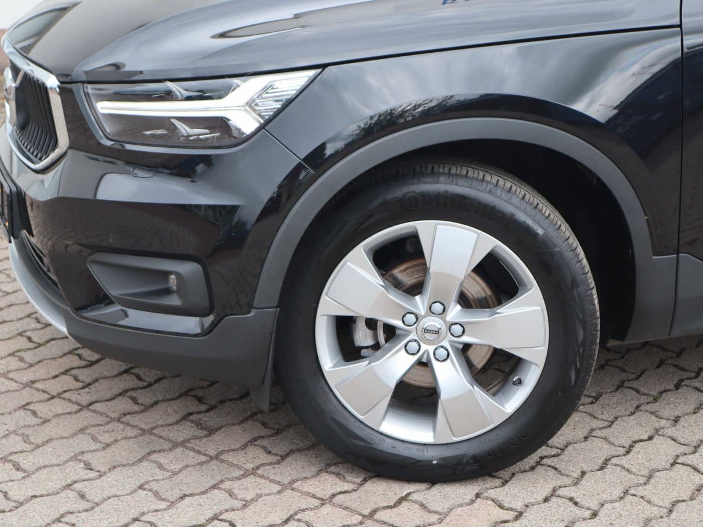 Volvo  T3 Momentum Pro FWD