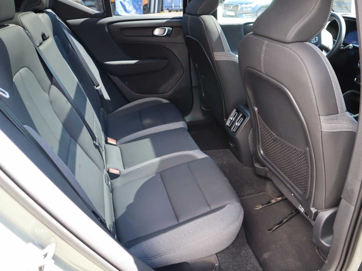 Volvo  Ultimate Recharge Pure Electric AWD