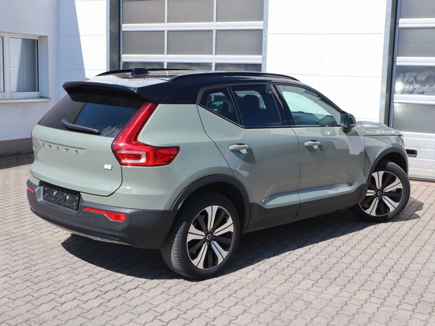 Volvo  Ultimate Recharge Pure Electric AWD