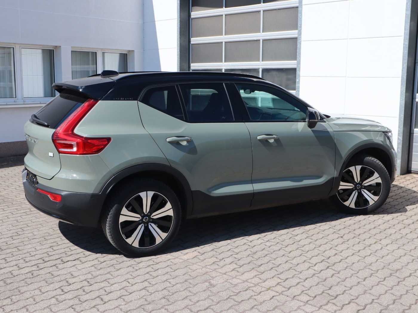 Volvo  Ultimate Recharge Pure Electric AWD