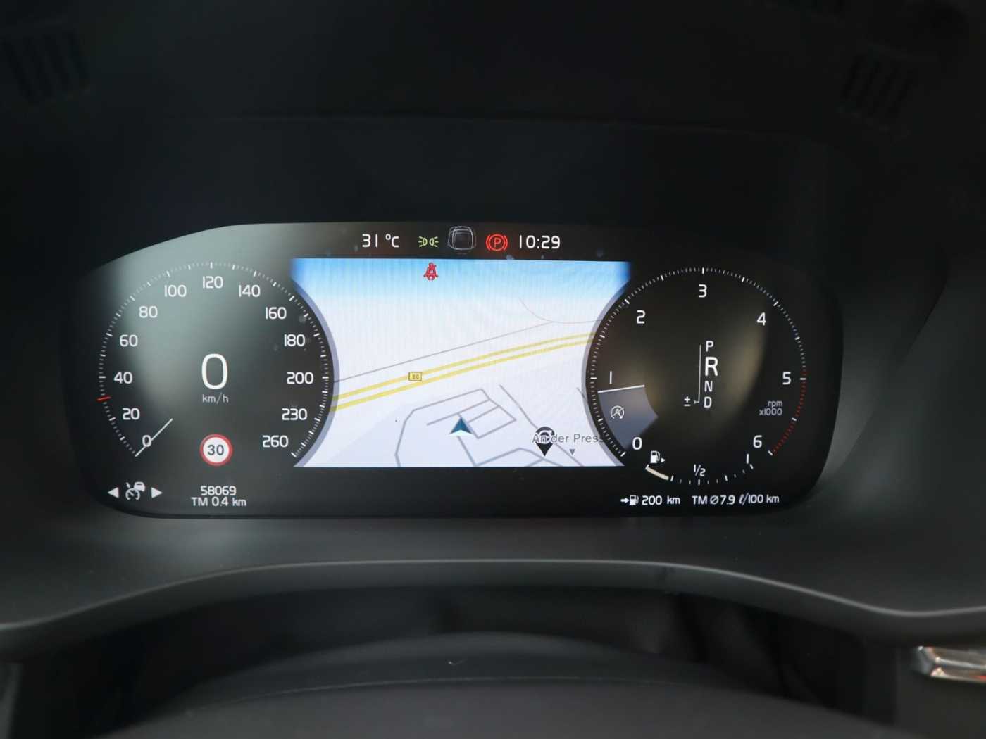 Volvo  D4 R Design