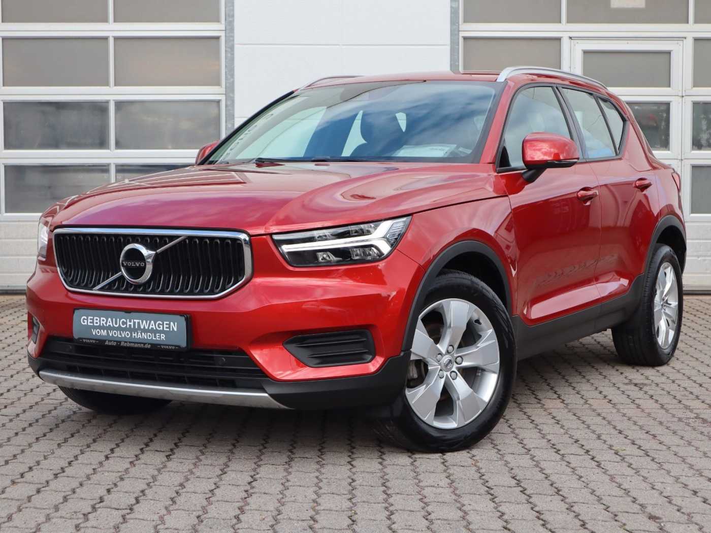 Volvo  D3 Momentum Pro FWD