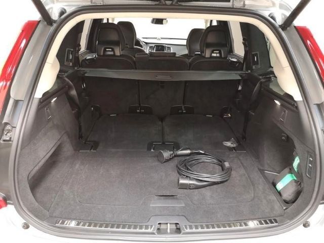 Volvo  T8 Ultra Dark Recharge Plug-In Hybrid AWD