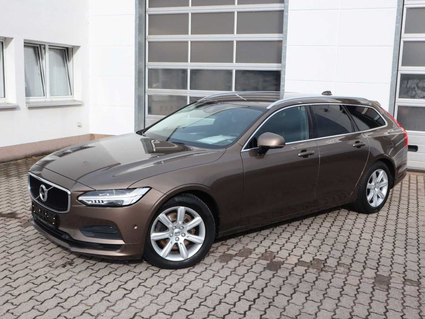 Volvo  D4 Momentum*Standh*
