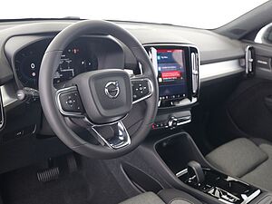 Volvo  B4 Plus Dark FWD