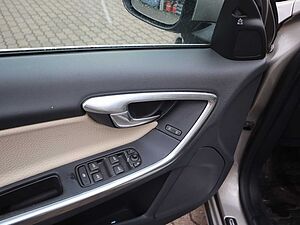 Volvo  D3 Summum