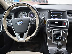 Volvo  D3 Summum
