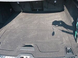 Volvo  B4 Cross Country Plus AWD