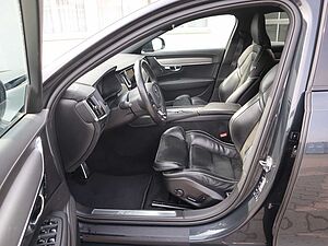 Volvo  D4 R Design HUD*Akustik*StdHzg*360°